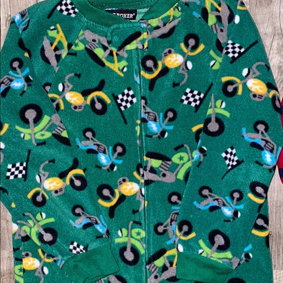 Kids pajamas! - Picture 2 of 6